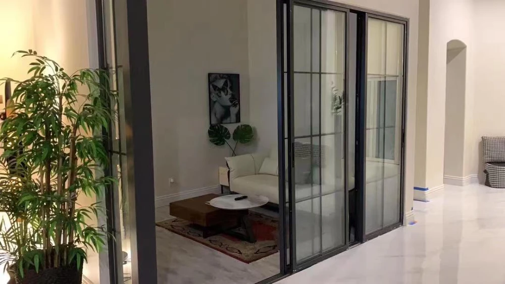 Apartment bedroom glass partition coordination